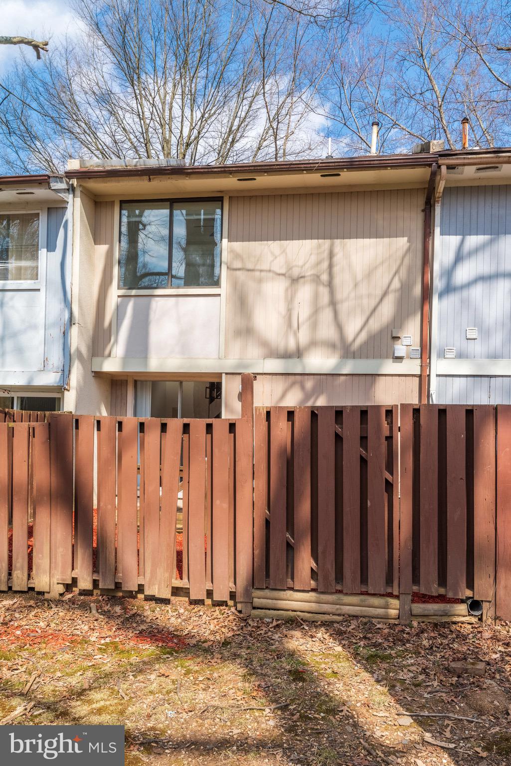 2364 Southgate Square Reston, VA 20191 - Photo 29 of 30 Exterior Rear