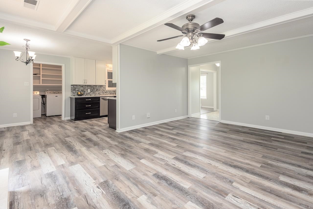 3620 Oak Road Bartlett, TN 38135 - Photo 11 of 28 Great Room view to kitchen, dining room & entrance