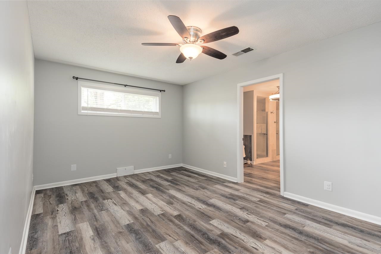 3620 Oak Road Bartlett, TN 38135 - Photo 12 of 28 Large primary bedroom