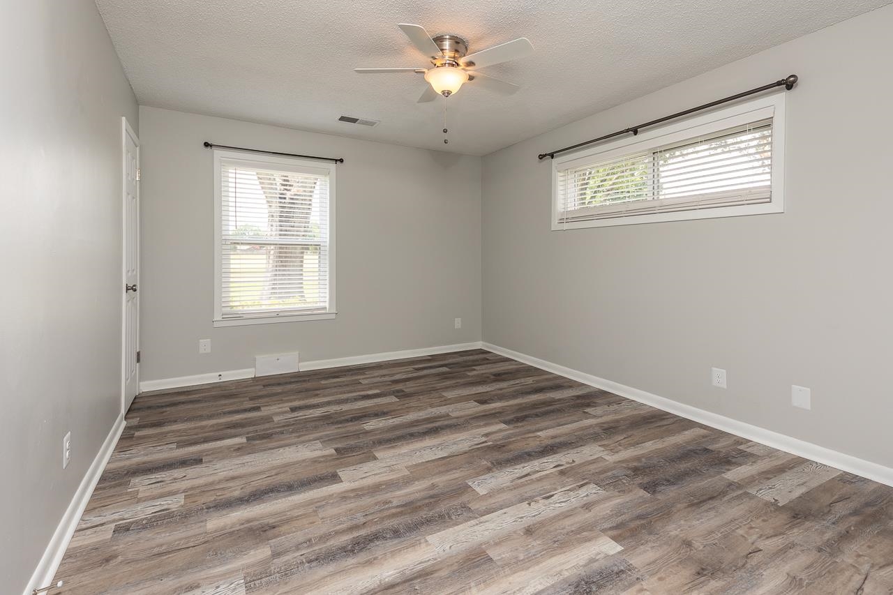 3620 Oak Road Bartlett, TN 38135 - Photo 17 of 28 Bedroom 2 has it's own Bathroom