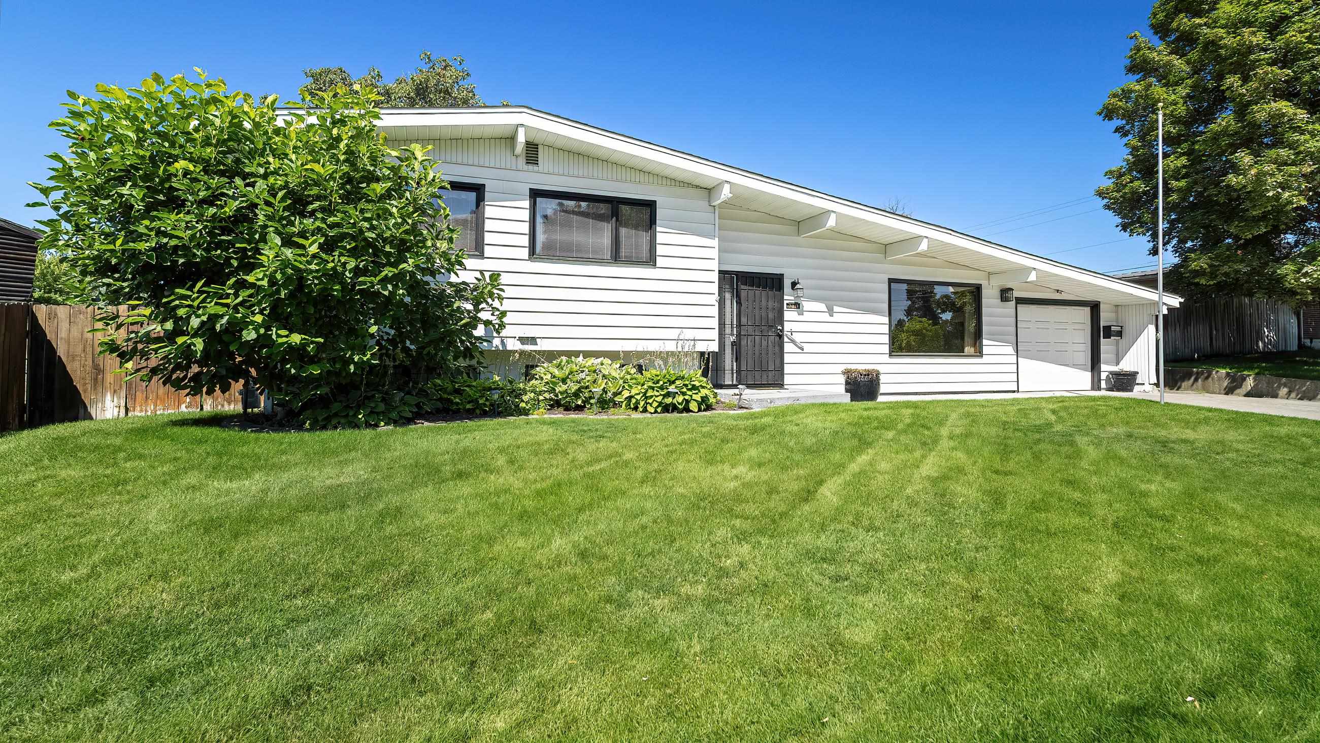 7017 North Post Street Spokane, WA 99208 - Photo 3 of 50 Gallery Image 3