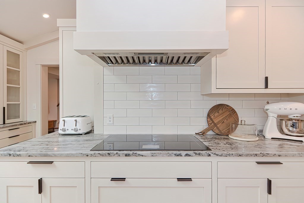 15 Norrock Road Gloucester, MA 01930 - Photo 20 of 35 Gallery Image 20