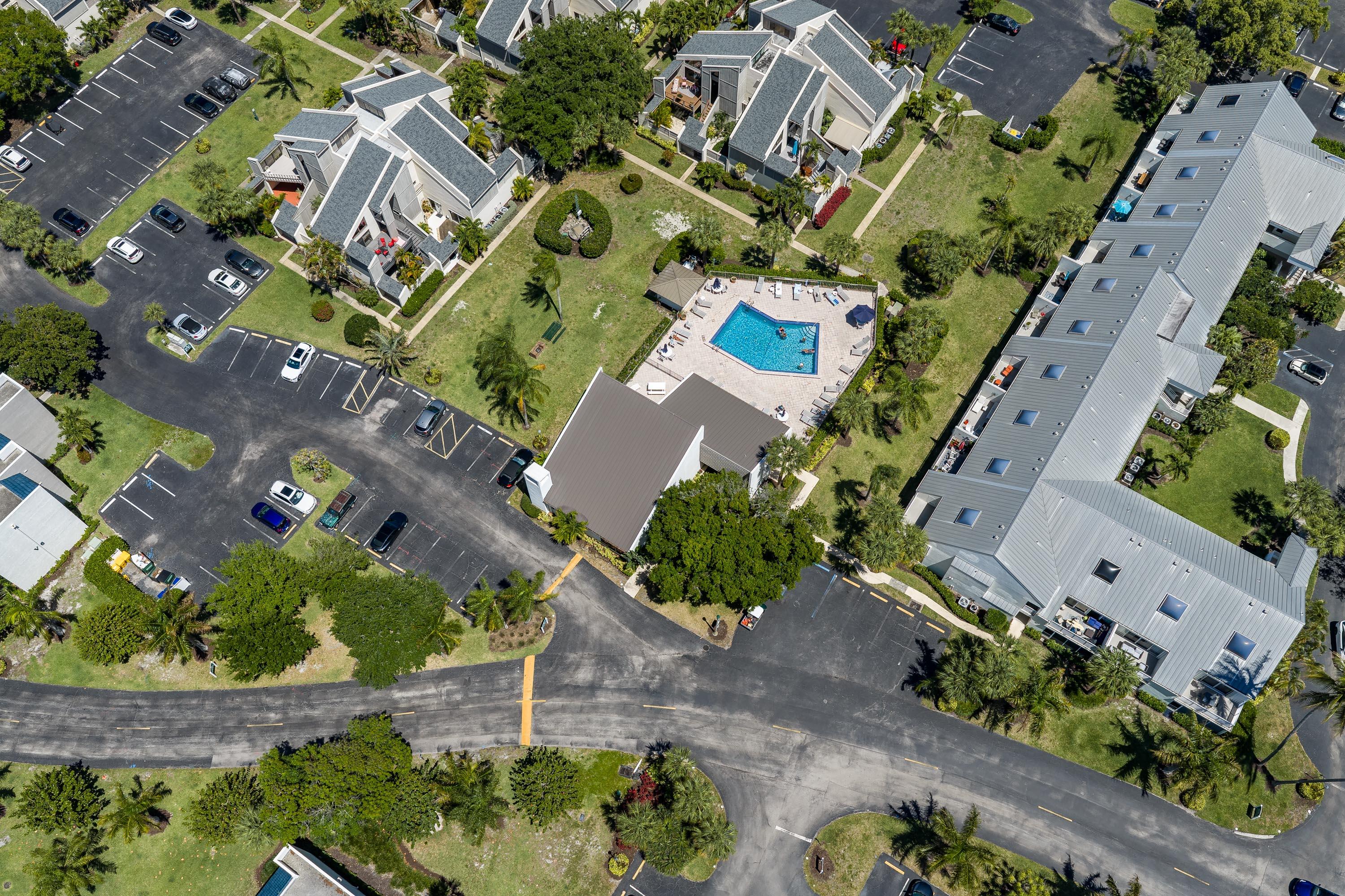 1605 Highway 1, Unit 303M1 Jupiter, FL 33477 - Photo 34 of 42 an aerial view of a house
