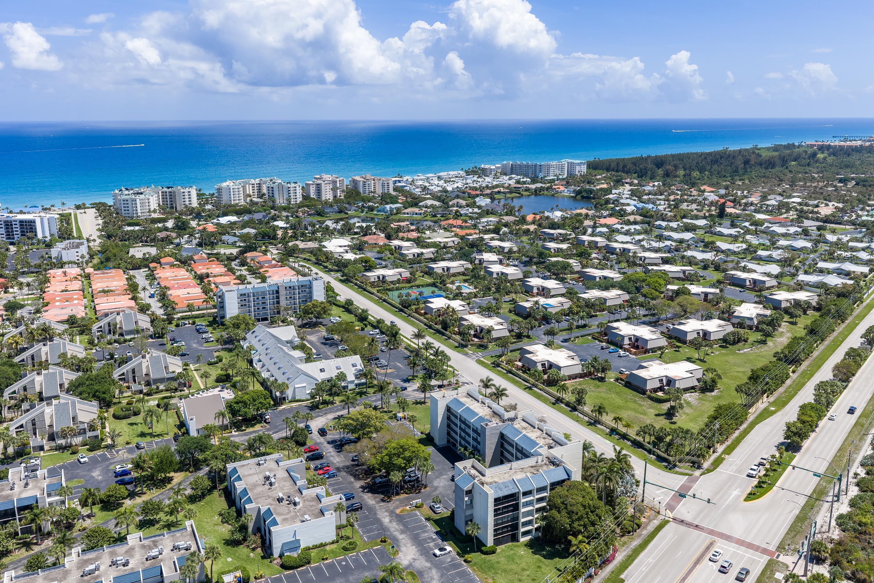 1605 Highway 1, Unit 303M1 Jupiter, FL 33477 - Photo 42 of 42 an aerial view of multiple house