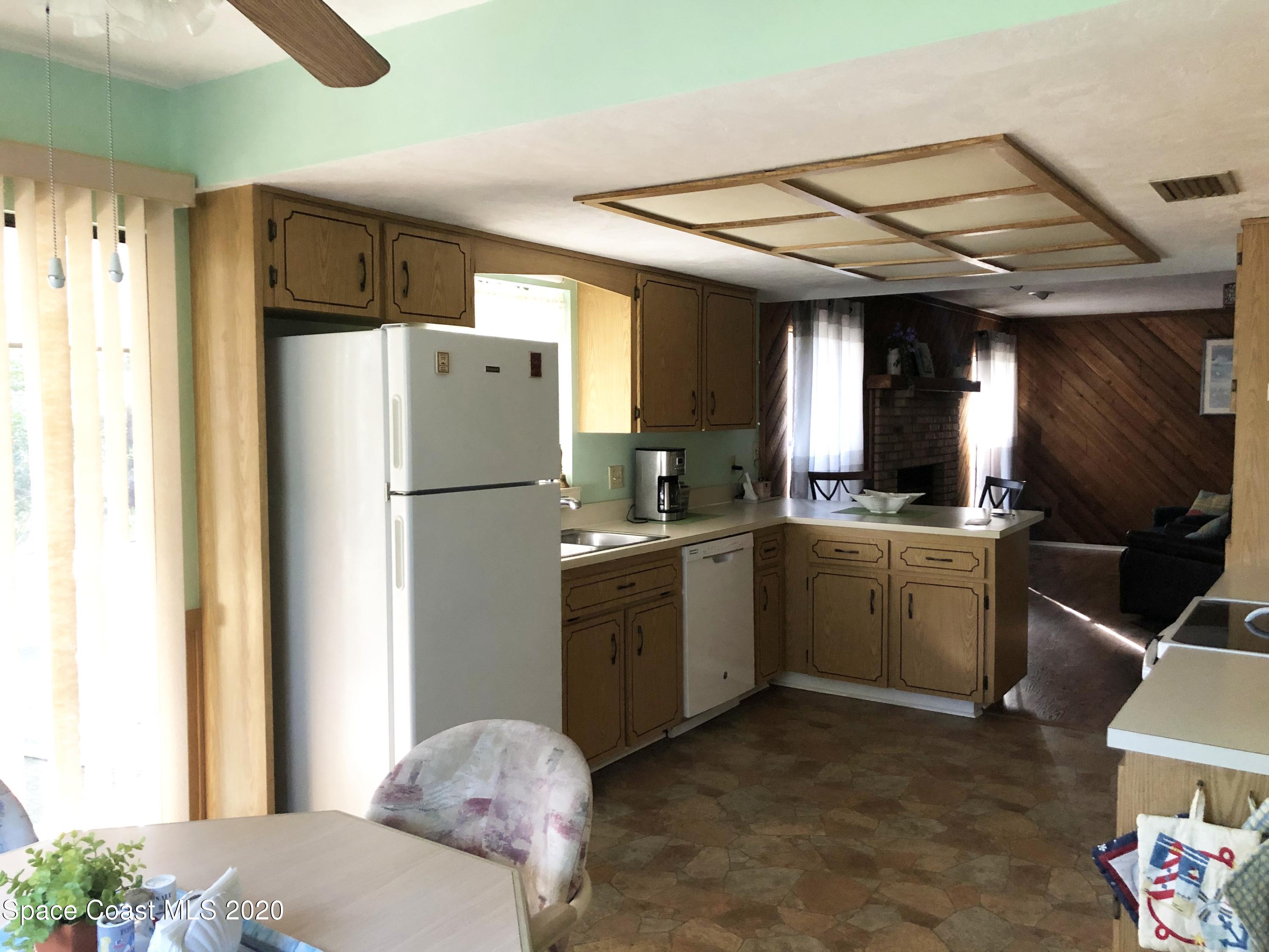 3627 Canal Road Edgewater, FL 32141 - Photo 18 of 33 20-kitchen 2
