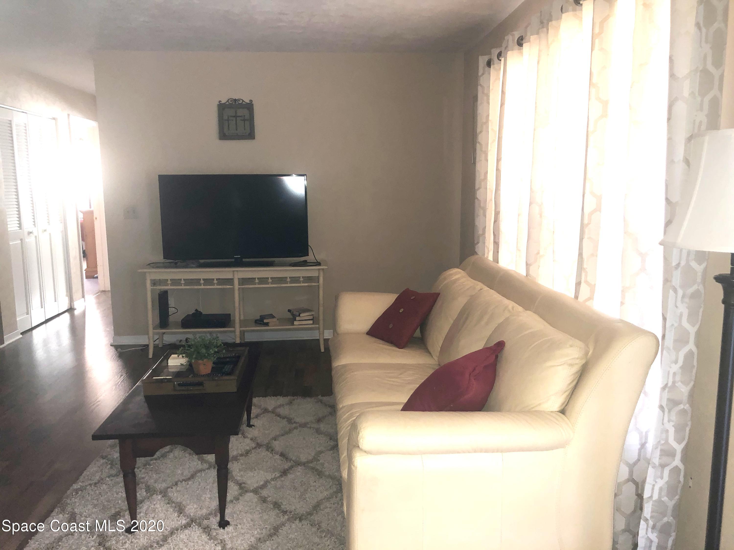 3627 Canal Road Edgewater, FL 32141 - Photo 8 of 33 8-living room 7