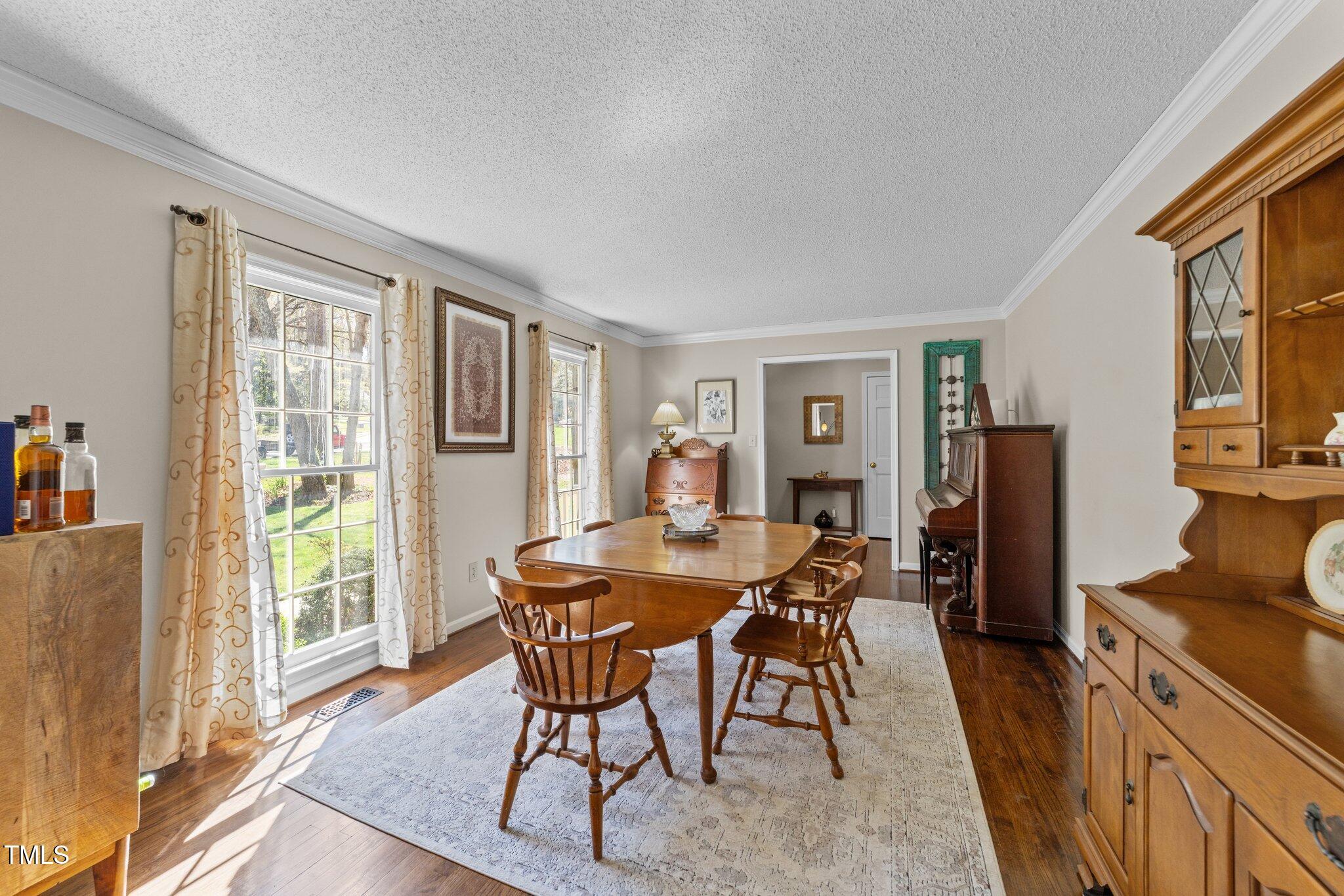 7021 Cedar Bend Court Raleigh, NC 27612 - Photo 7 of 41 6-web-or-mls-3D5A9656
