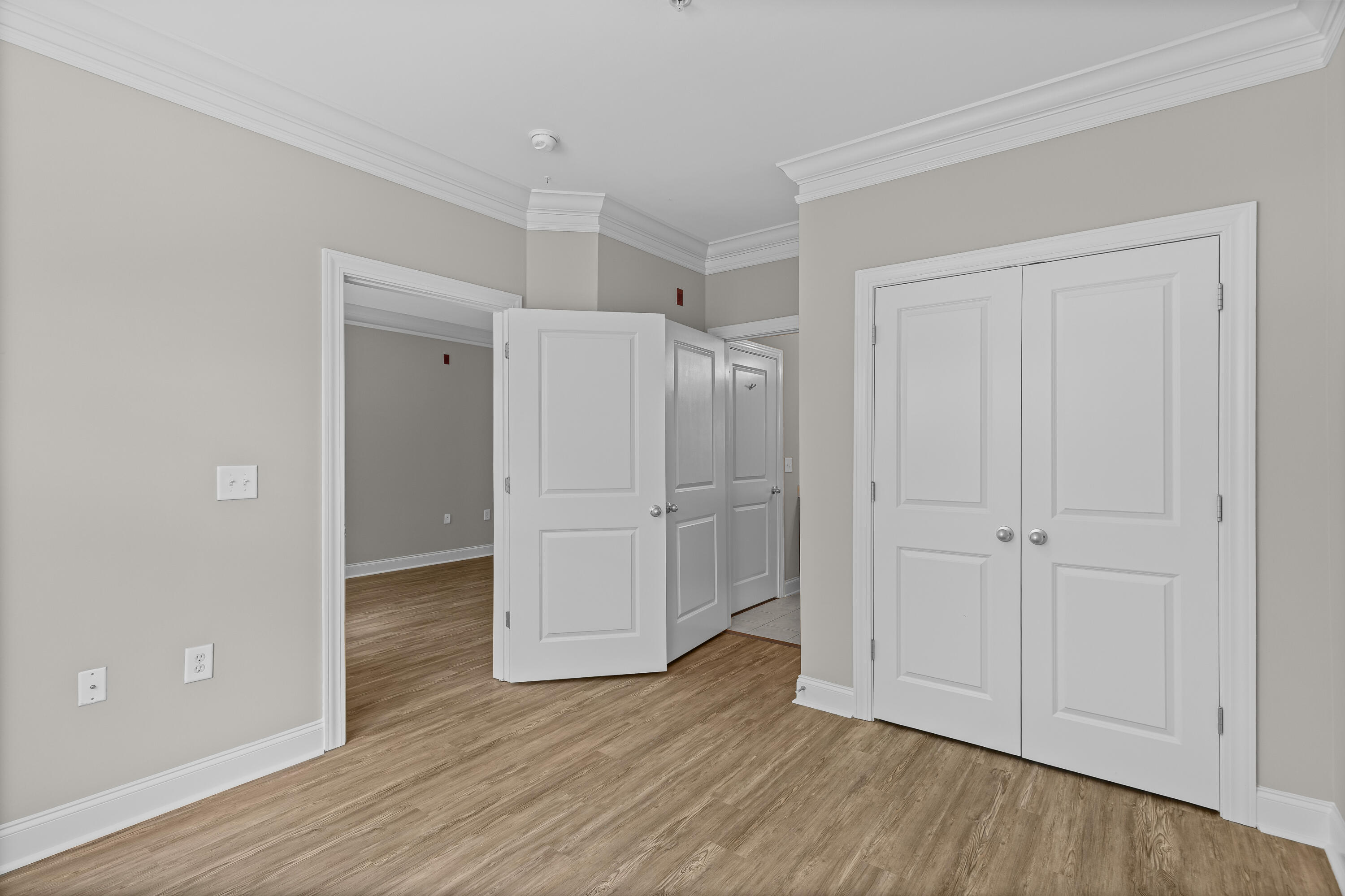 2000 Belle Isle Avenue, Unit 106 Mount Pleasant, SC 29464 - Photo 22 of 26 1G1A0868