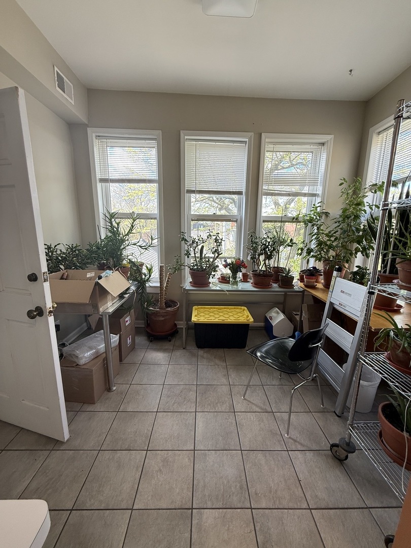 2022 North Seminary Avenue, Unit 2F Chicago, IL 60614 - Photo 5 of 14