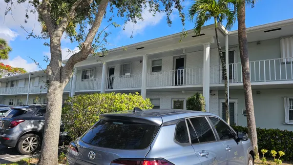 $165,000 | 2620 Southwest 22nd Avenue, Unit 1004, Delray Beach, FL 33445