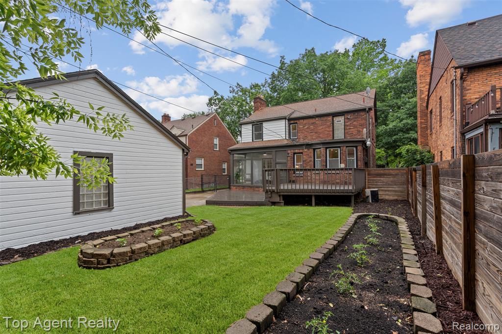 14638 Greenview Road Detroit, MI 48223 - Photo 33 of 50