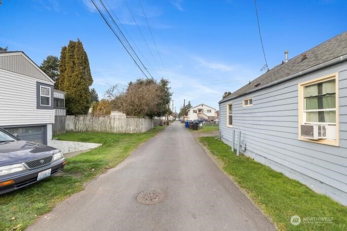 3013 19th Street Everett, WA 98201 - Photo 7 of 31