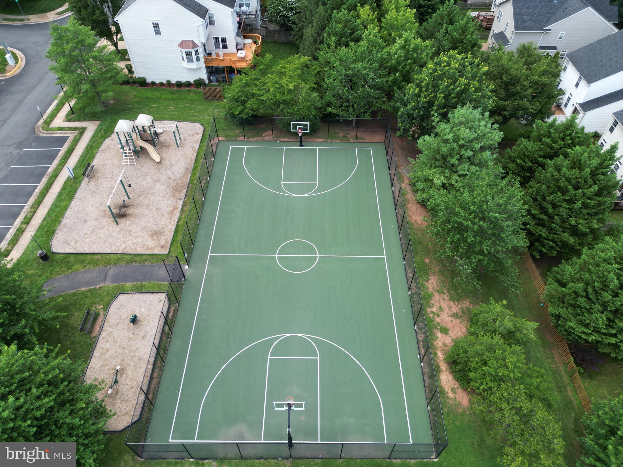 7100 Wheeling Way Gainesville, VA 20155 - Photo 38 of 39 an aerial view of a house