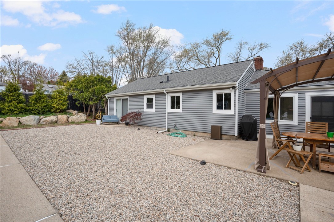 628 County Road Barrington, RI 02806 - Photo 35 of 40