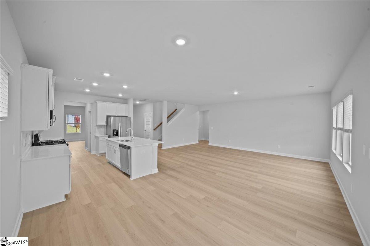 217 Tantalus Street Gray Court, SC 29645 - Photo 8 of 40
