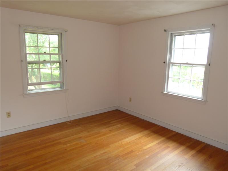 88 Claflin Road Warwick, RI 02886 - Photo 12 of 25 Bedroom.