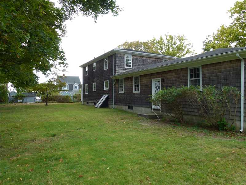 88 Claflin Road Warwick, RI 02886 - Photo 17 of 25 Exterior Back.