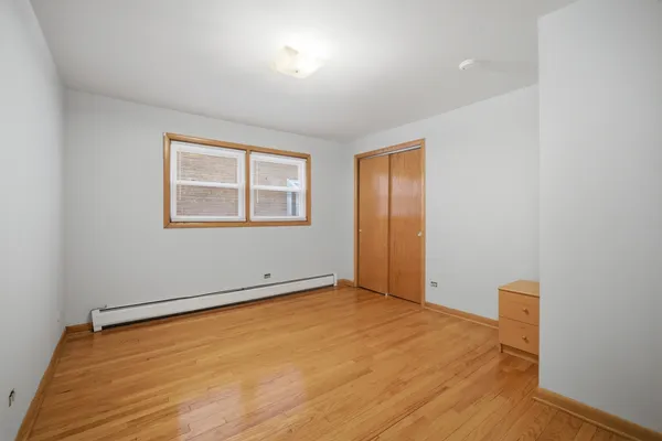 $2,100 | 8645 West Summerdale Avenue, Unit 2, Chicago, IL 60656