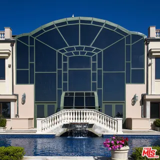 $90,000,000 | 28824 Cliffside Drive, Malibu, CA 90265