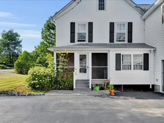 $690,000 | 232 South Street, Blue Hill, ME 04614