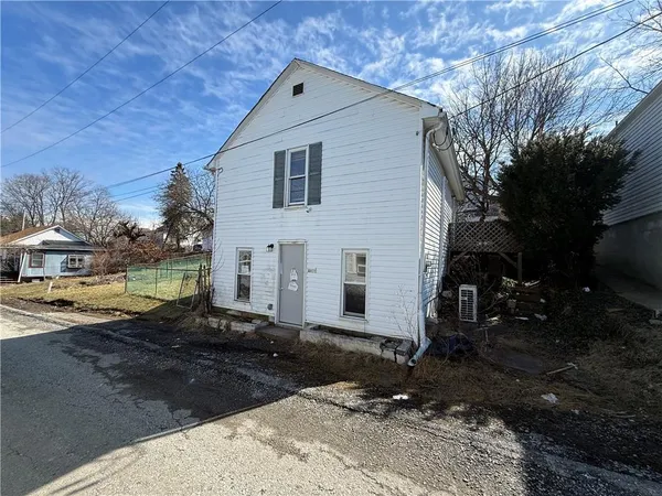 $35,000 | 629 1/2 Broad Street, Washington, PA 15301