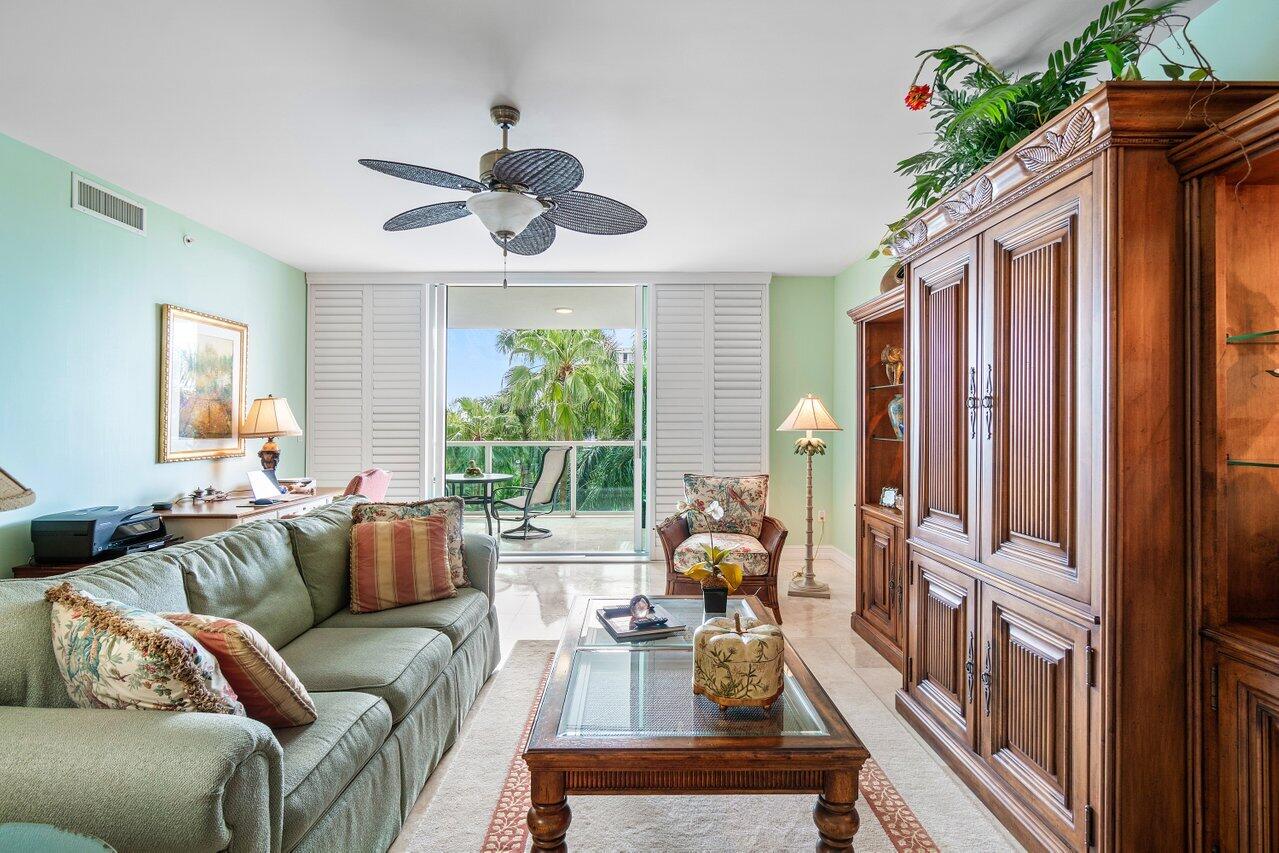 550 Southeast Mizner Boulevard, Unit B506 Boca Raton, FL 33432 - Photo 19 of 53 015-550SoutheastMiznerBoulevard-UnitB506