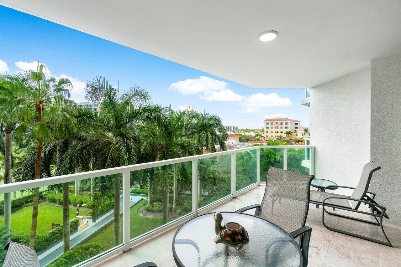 550 Southeast Mizner Boulevard, Unit B506 Boca Raton, FL 33432 - Photo 32 of 53 Large Balcony with golf and city views
