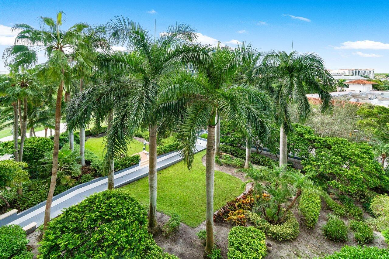 550 Southeast Mizner Boulevard, Unit B506 Boca Raton, FL 33432 - Photo 34 of 53 Golf/City Views