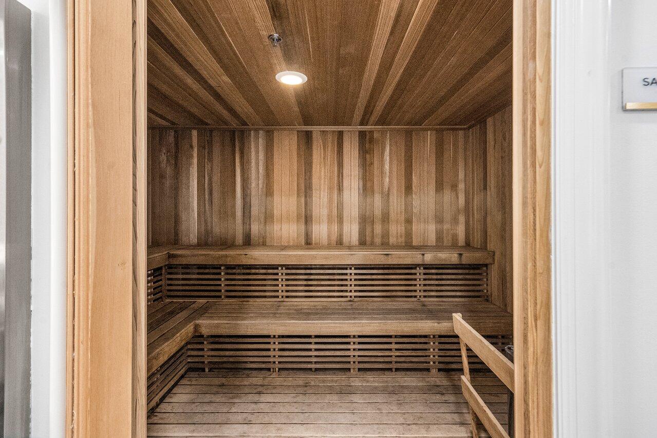 550 Southeast Mizner Boulevard, Unit B506 Boca Raton, FL 33432 - Photo 46 of 53 sauna