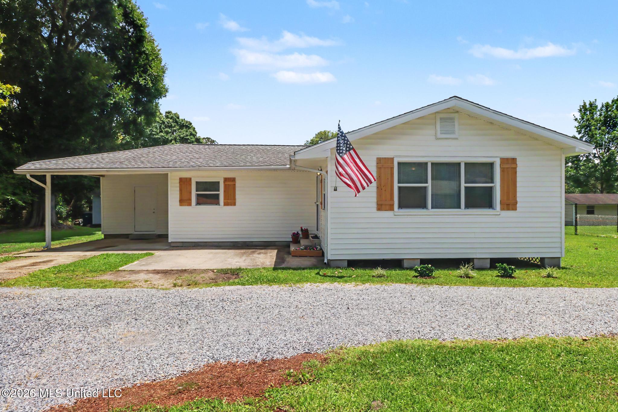 8408 Seaman Road Ocean Springs, MS 39565 - Photo 1 of 23 IMG_4752