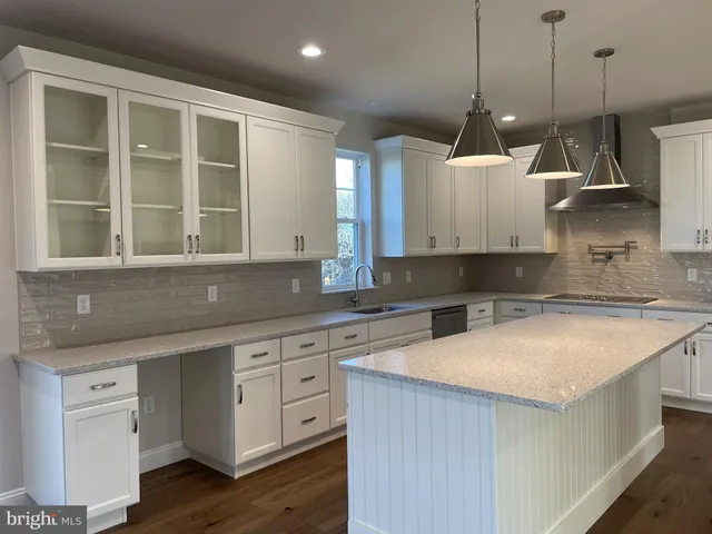 $927,232 | 2010 Sunrise Drive, Coopersburg, PA 18036