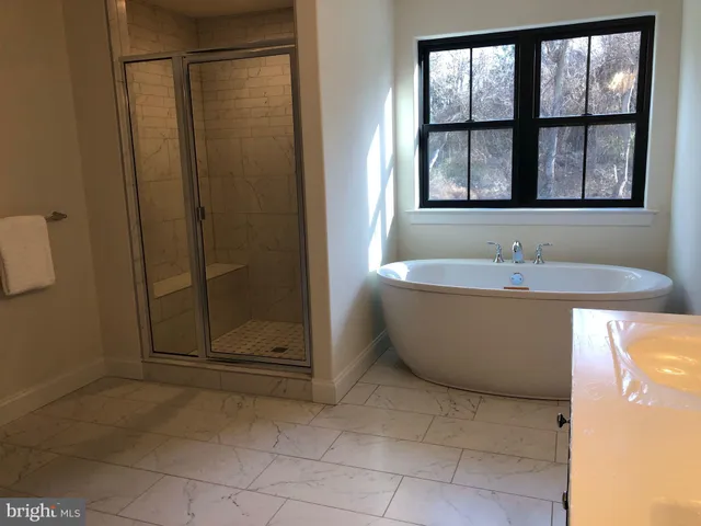 $927,232 | 2010 Sunrise Drive, Coopersburg, PA 18036