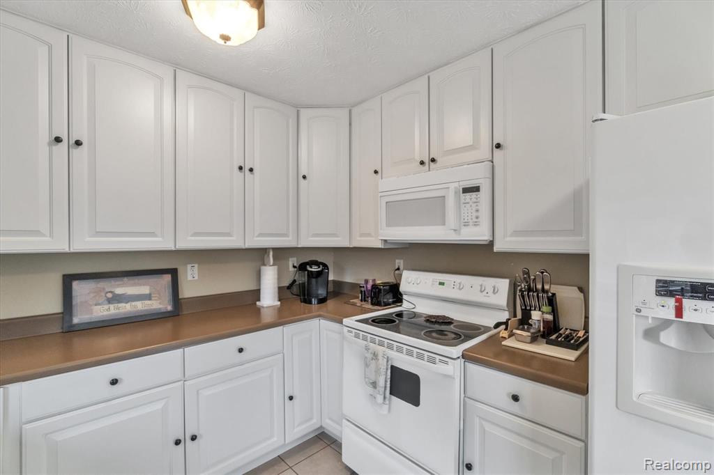 5380 Riverview Road Gladwin, MI 48624 - Photo 8 of 53