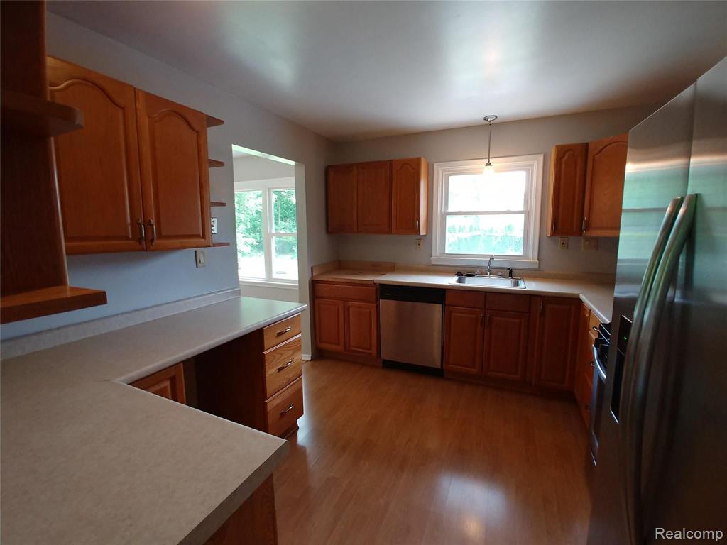 9211 Rucker Road Grosse Ile, MI 48138 - Photo 9 of 34