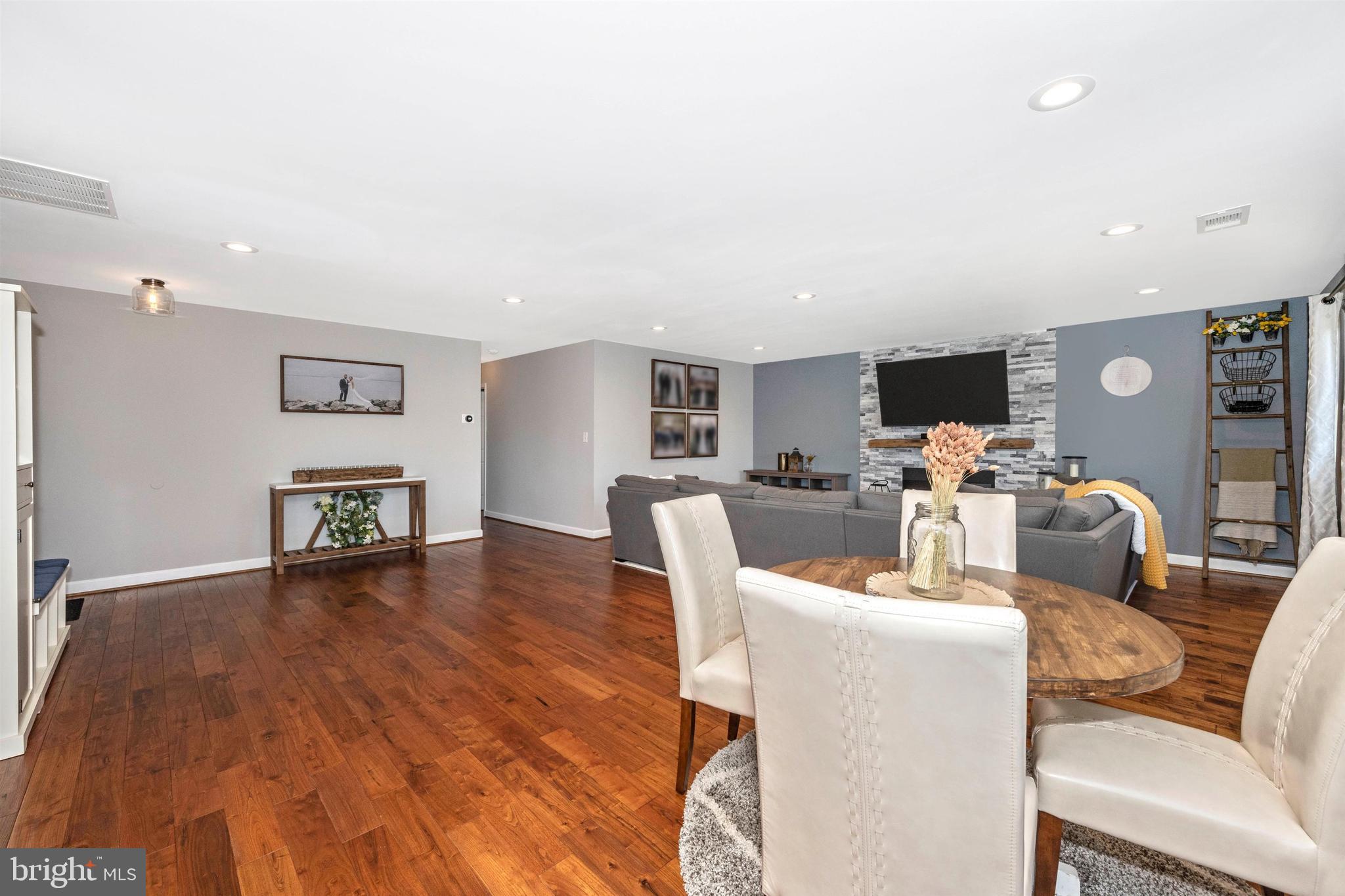 17321 Hughes Road Poolesville, MD 20837 - Photo 12 of 72 Gallery Image 12