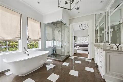 $5,595,000 | 2240 Del Monte Drive, Houston, TX 77019