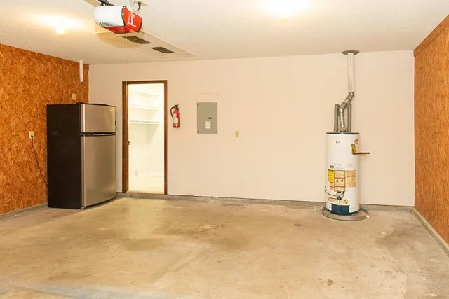 $1,925 | 511 Woodland Park Circle, Mary Esther, FL 32569