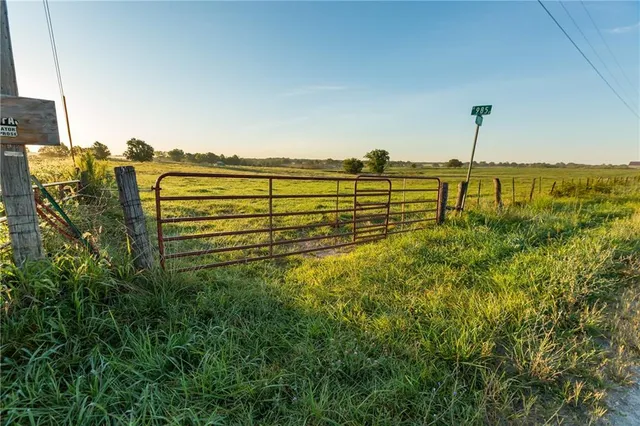 $608,000 | Southeast 401st Road, Leeton, MO 64761