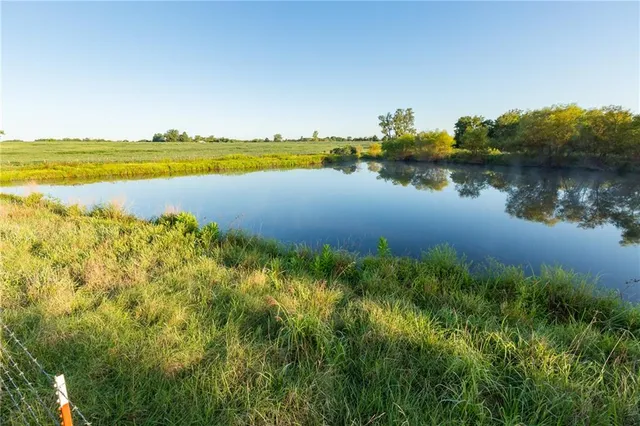 $608,000 | Southeast 401st Road, Leeton, MO 64761