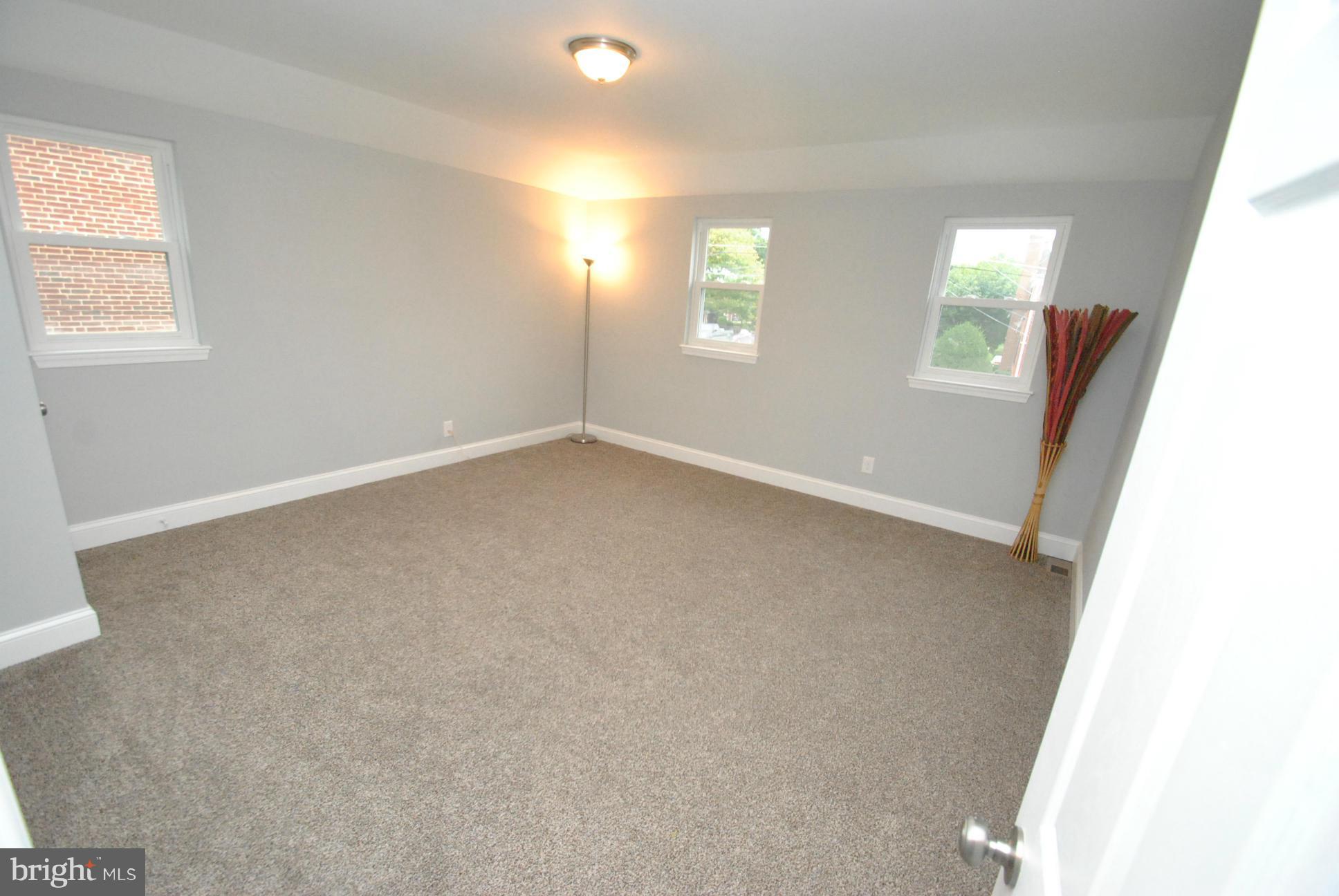 8626 Oakleigh Road Baltimore, MD 21234 - Photo 13 of 30 HUGE MASTER BEDROOM