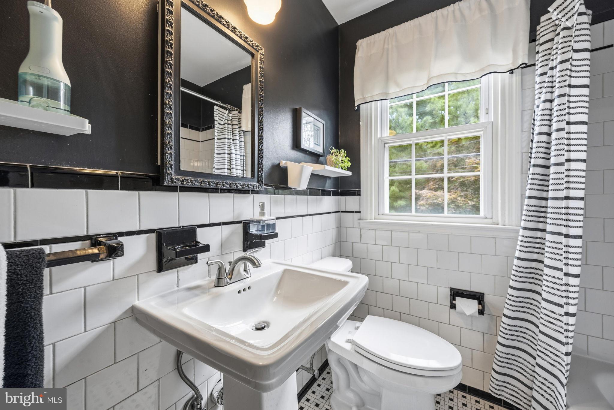 6401 Sharon Road Baltimore, MD 21239 - Photo 35 of 68