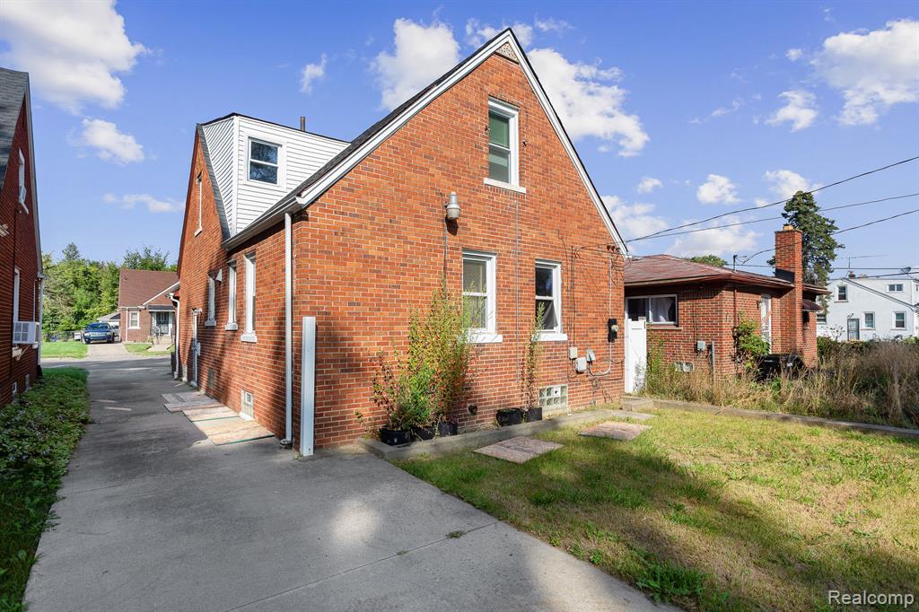 9534 Rutland Street Detroit, MI 48227 - Photo 28 of 31