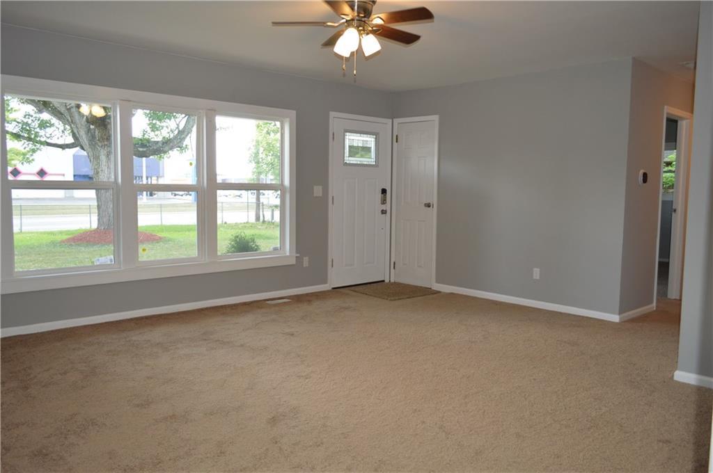 1046 Villa Road Springfield, OH 45503 - Photo 3 of 13