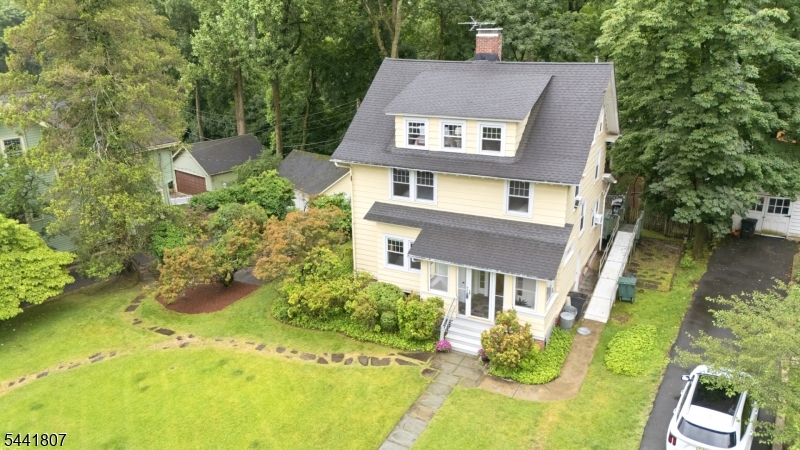 35 Glenside Road South Orange, NJ 07079 - Photo 5 of 48