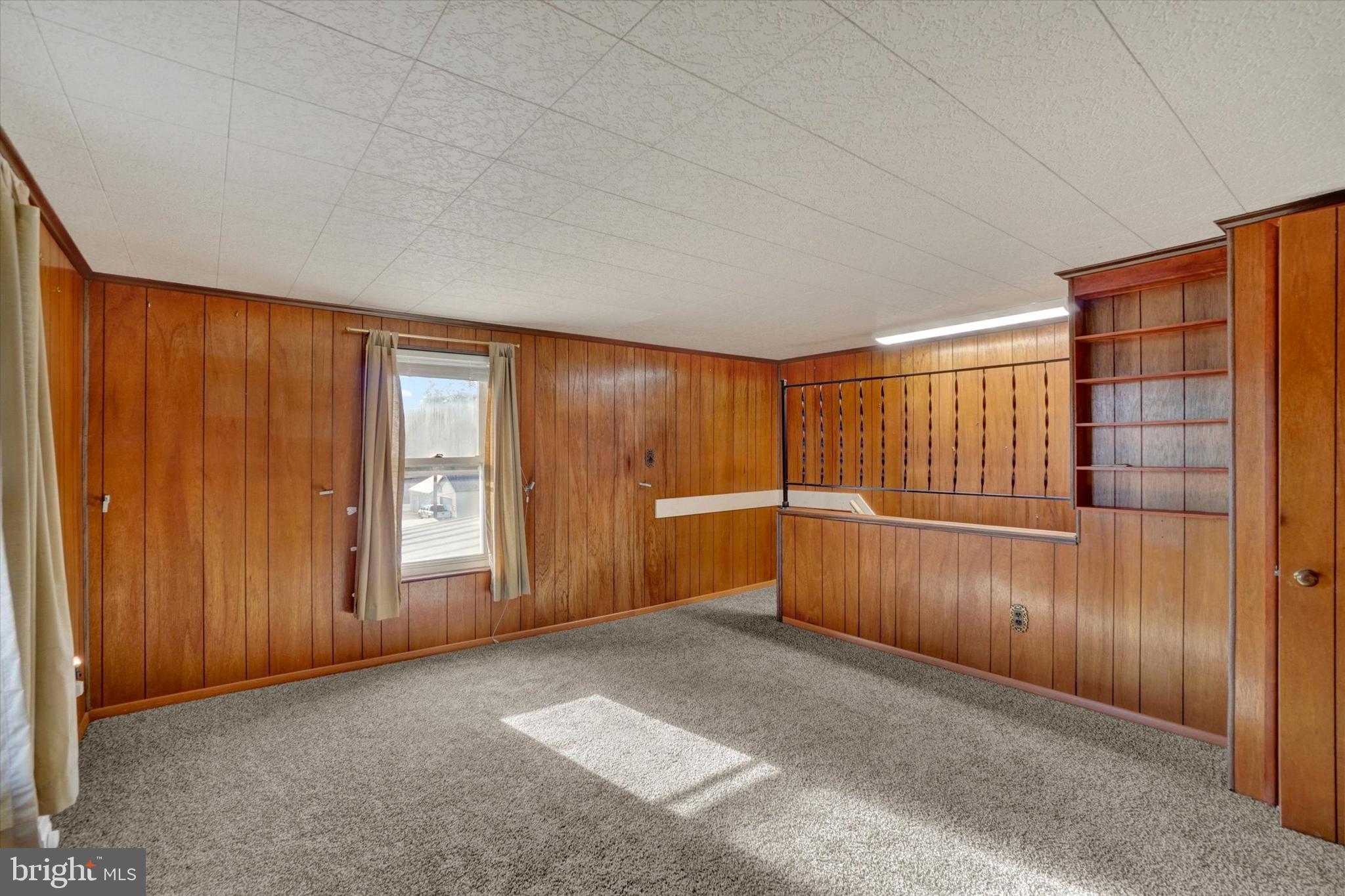 58 East Railroad Street Spring Grove, PA 17362 - Photo 19 of 24 an empty room with windows