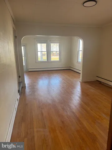 $1,650 | 58 East Railroad Street, Spring Grove, PA 17362