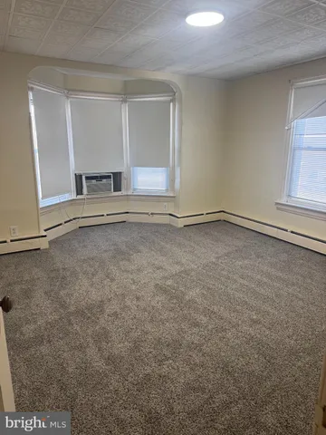 $1,650 | 58 East Railroad Street, Spring Grove, PA 17362