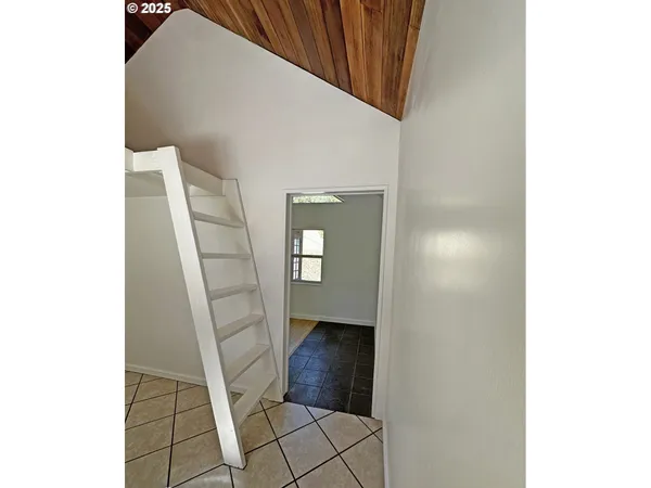 $265,000 | 4712 Old Highway 99 South, Ashland, OR 97520