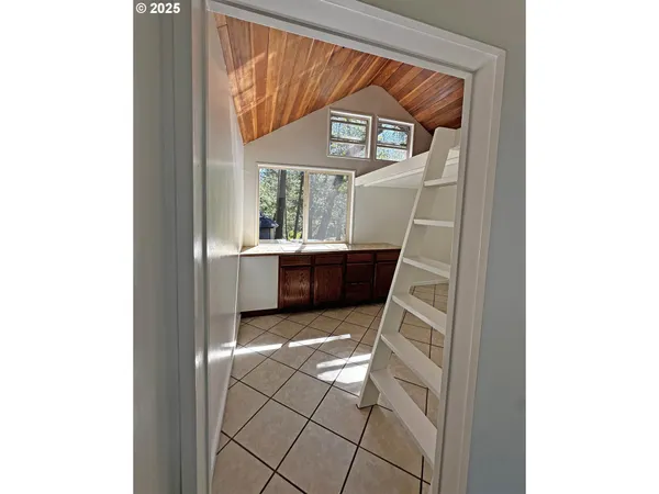 $265,000 | 4712 Old Highway 99 South, Ashland, OR 97520