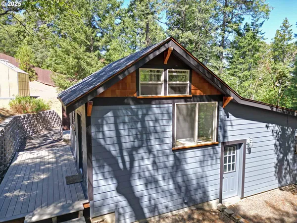 $265,000 | 4712 Old Highway 99 South, Ashland, OR 97520